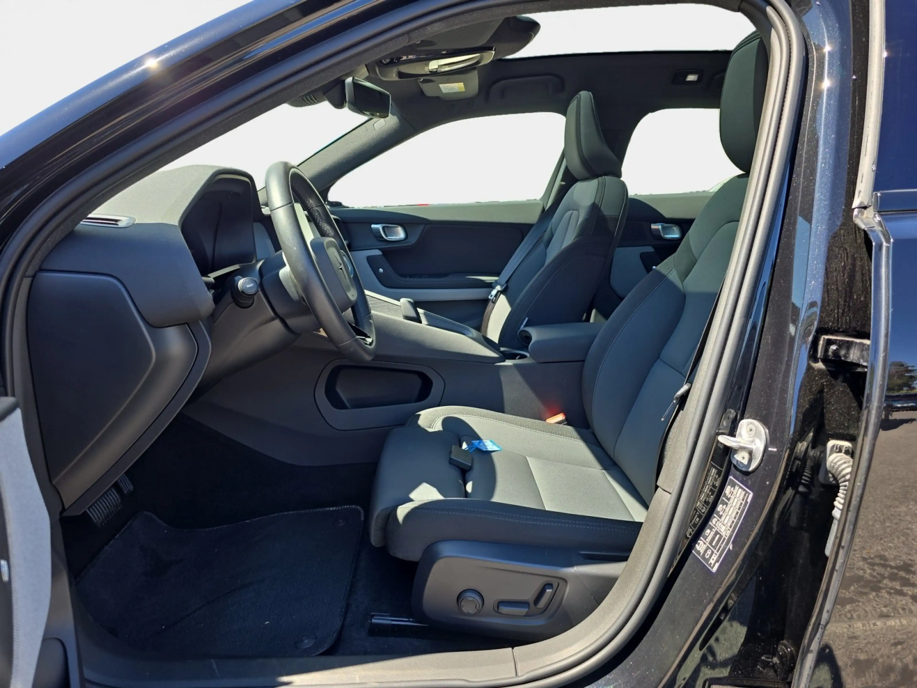 Polestar 2 Long Range Dual — photo 10