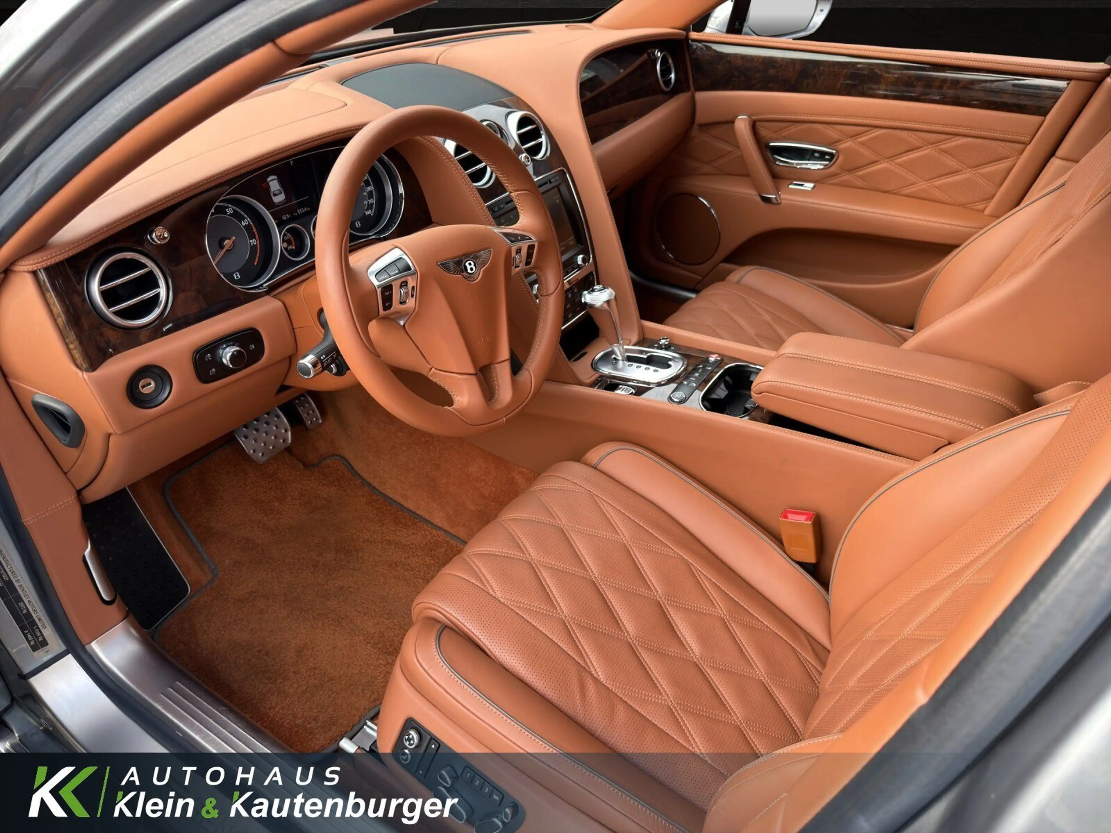 Bentley Flying Spur FLYING SPUR V8 MULLINER +VOLL+REAR-EN+SCHECKHEFT — photo 13