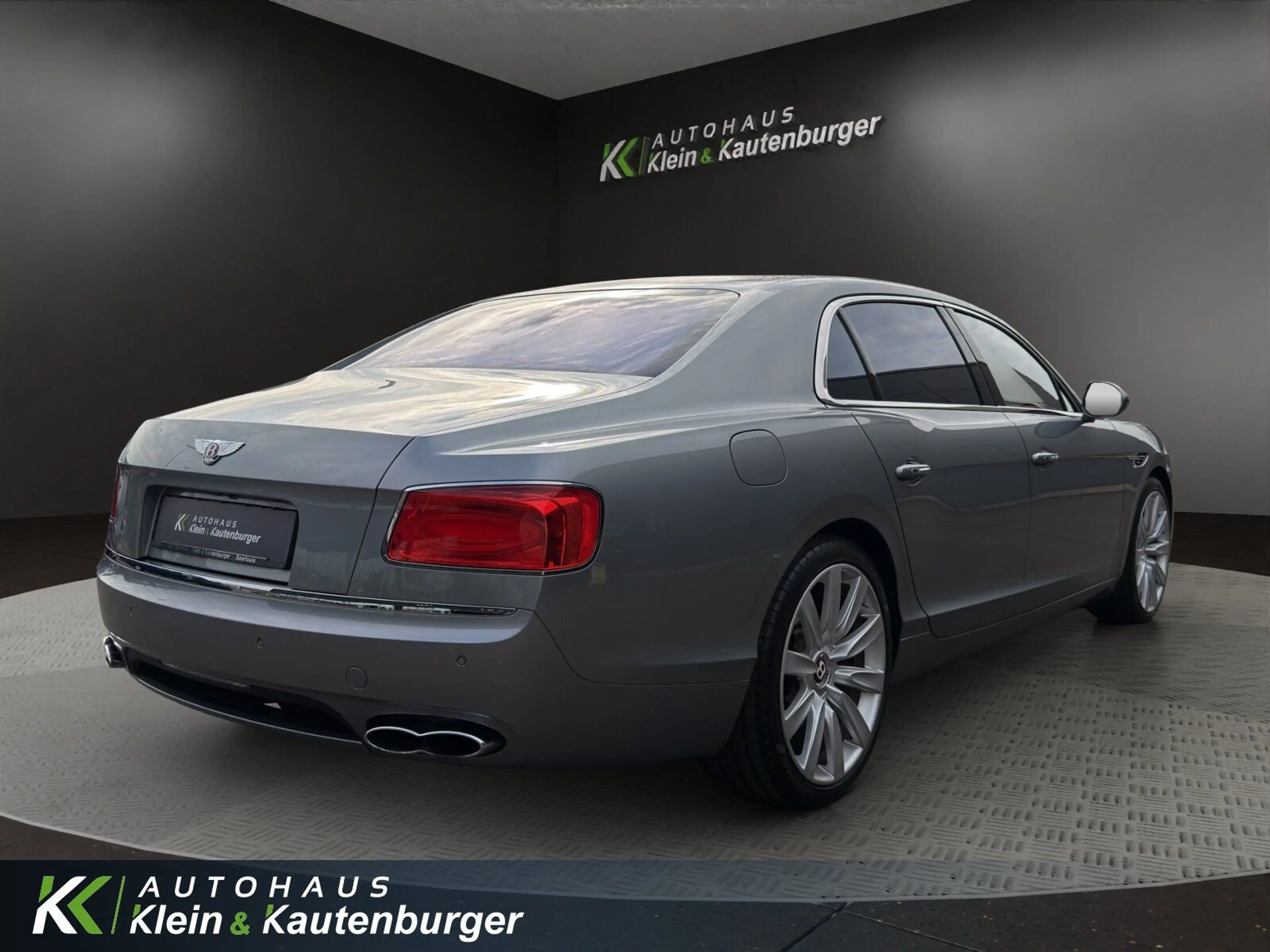 Bentley Flying Spur FLYING SPUR V8 MULLINER +VOLL+REAR-EN+SCHECKHEFT — photo 5