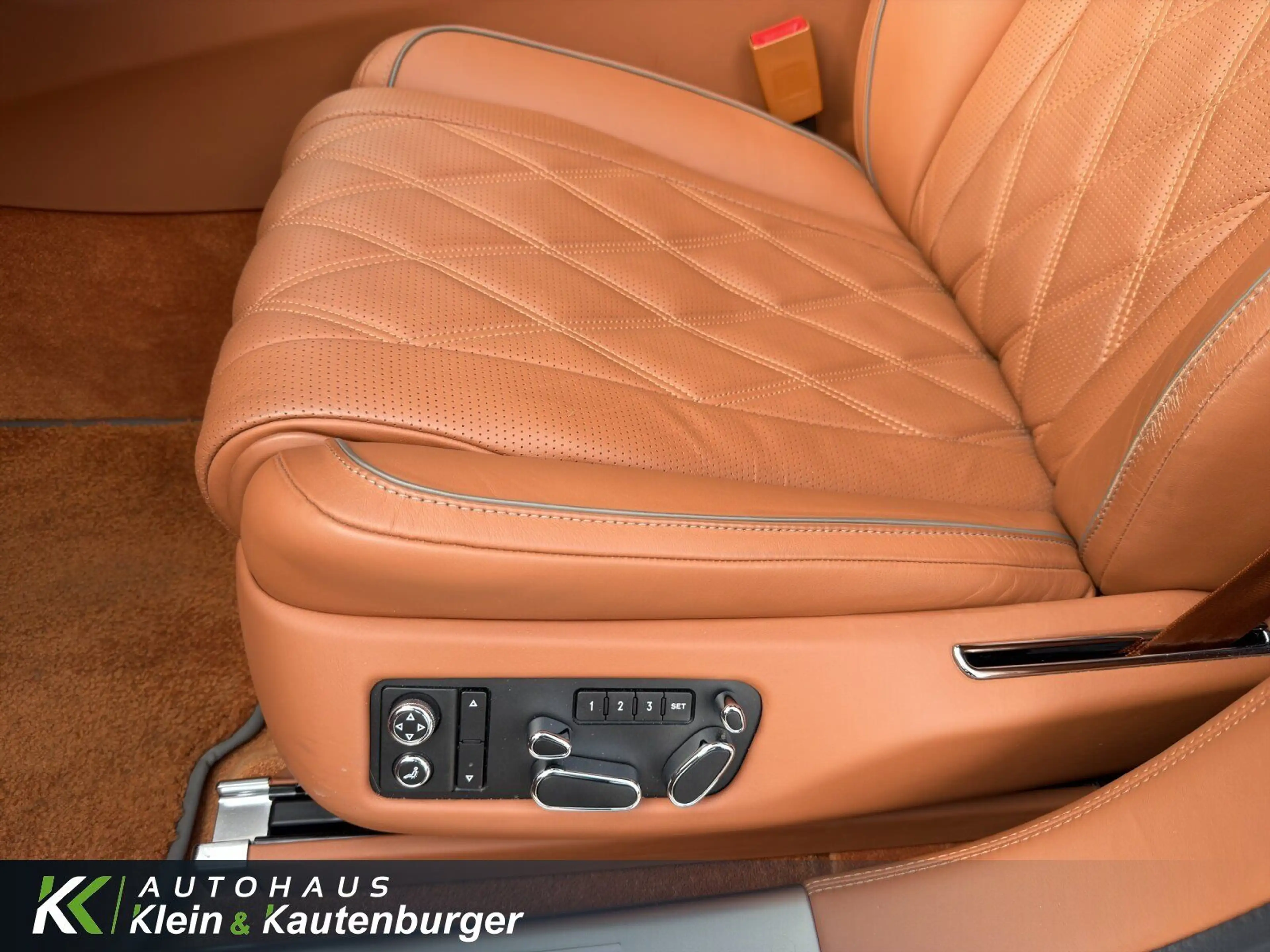 Bentley Flying Spur FLYING SPUR V8 MULLINER +VOLL+REAR-EN+SCHECKHEFT — photo 15