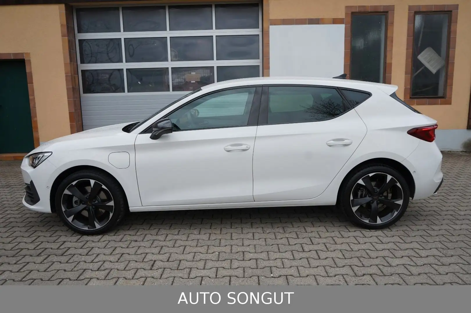 CUPRA Leon VZ e-Hybrid*1.HAND*LED*SPORTSITZE*VIRTUAL* Blanc - 2