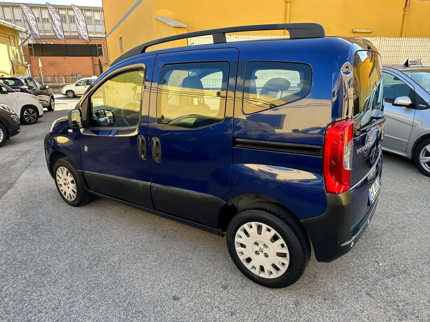 Peugeot Bipper Bipper Tepee 1.3 HDi 75 FAP Stop&Start Outdoor - 2