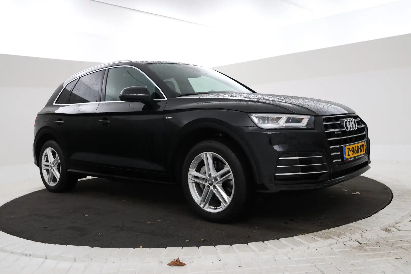 Audi Q5 55 TFSI e quattro Competition S-line, B&O Audio, P Grigio - 2
