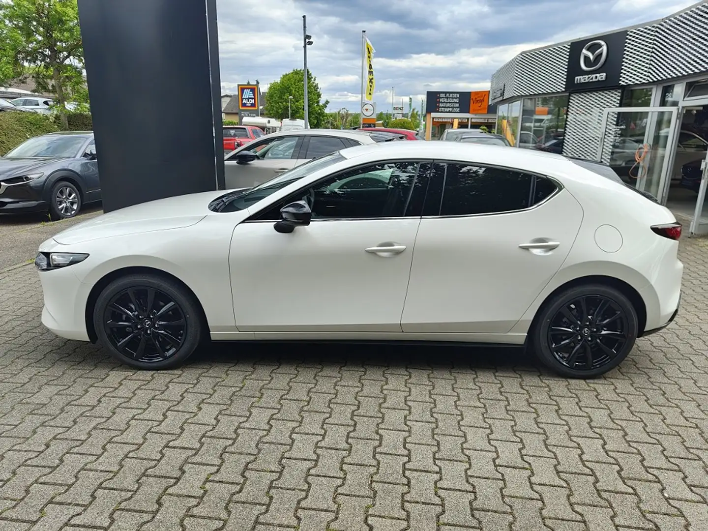Mazda 3 2.5L e-SKYACTIV G FWD Homura Weiß - 2