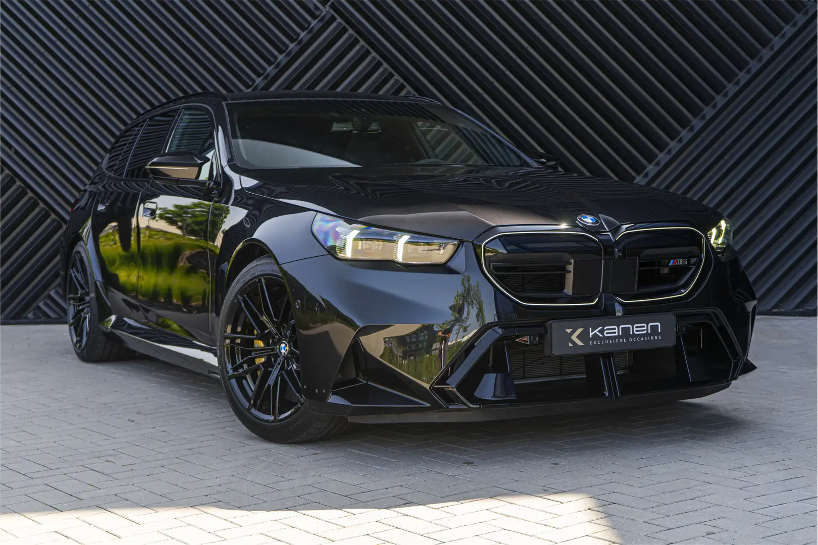 BMW M5 Touring V8 Hybride M Keramisch Pano Alcant.Hemel B Zwart - 1