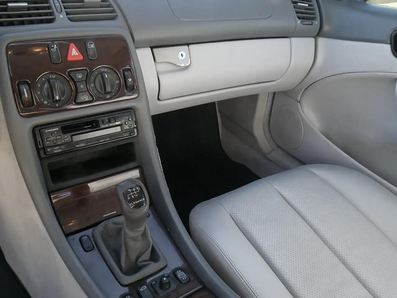 Mercedes-Benz CLK 200 230 K Elegance, foto 12