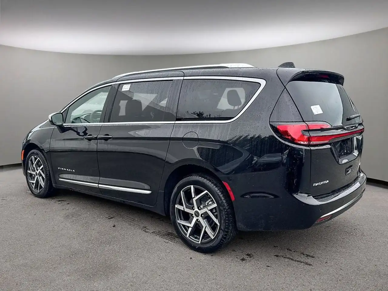 Chrysler Pacifica снимка Chrysler Pacifica
