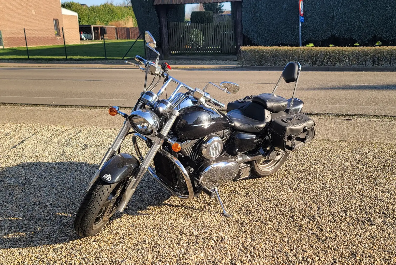 Suzuki VZ 1600 Intruder Marauder Black - 1