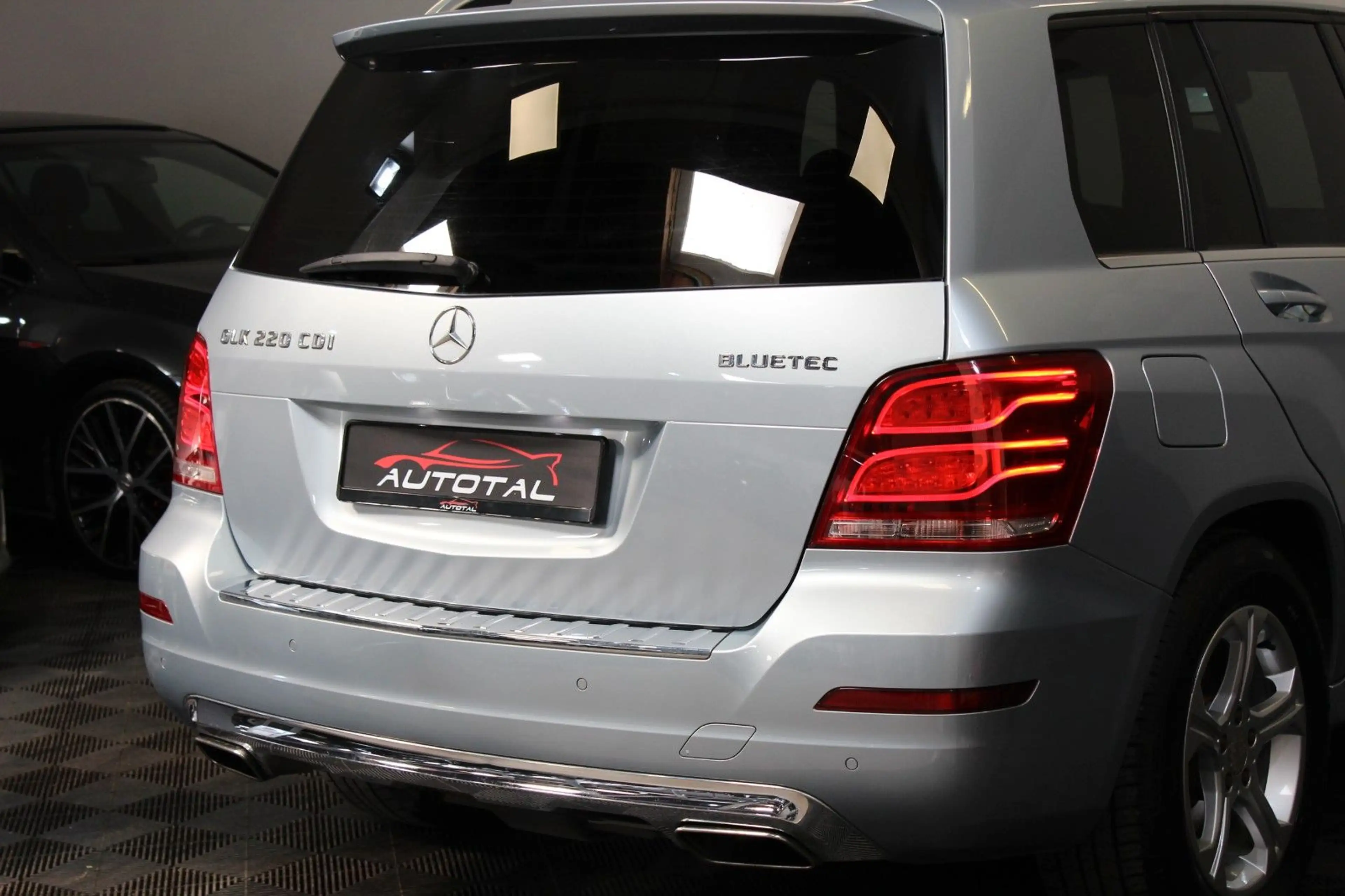 Mercedes-Benz GLK 220 CDI BlueTec*4Matic*Automatik*LED*Leder* — photo 13