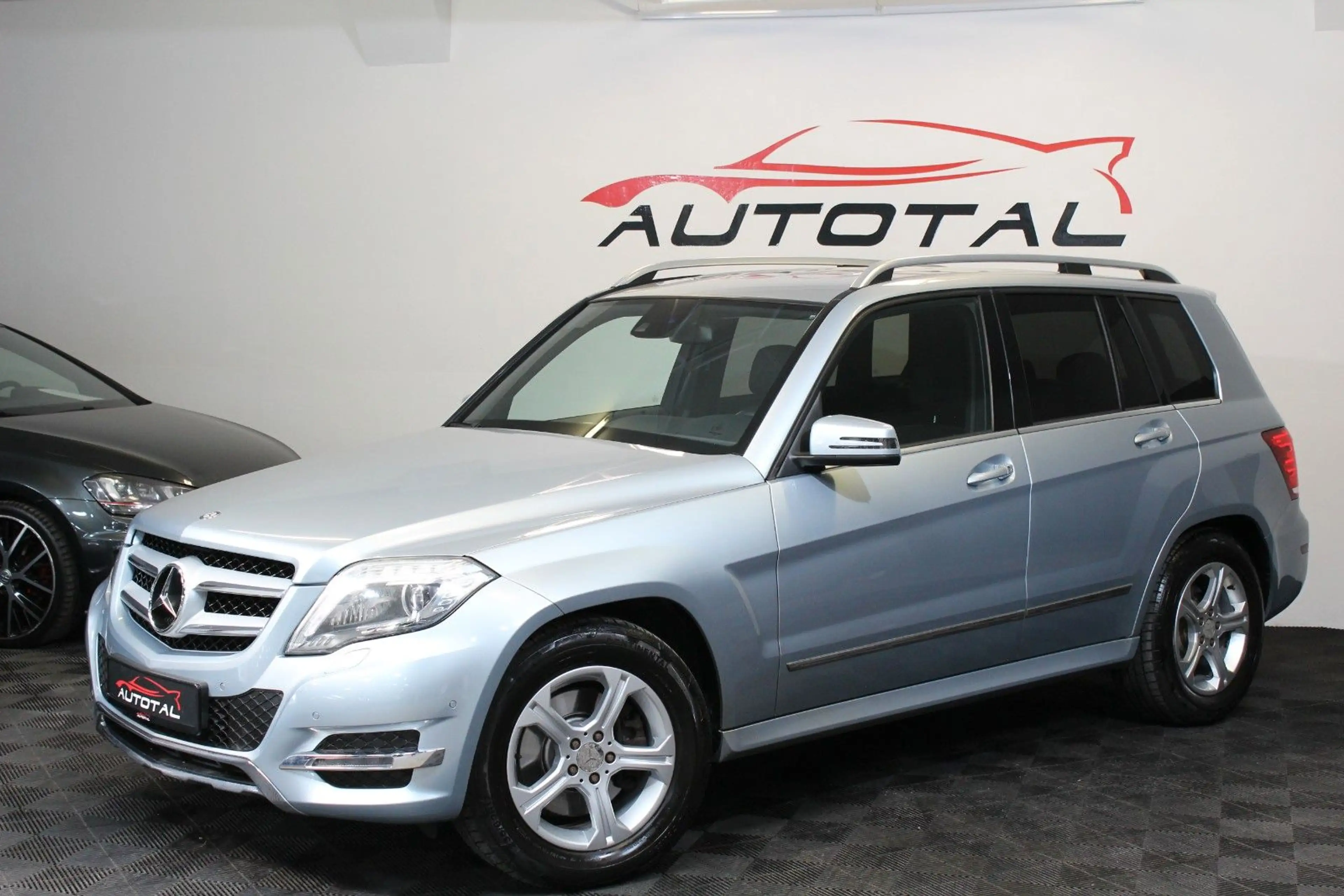 Mercedes-Benz GLK 220 CDI BlueTec*4Matic*Automatik*LED*Leder* — photo 2