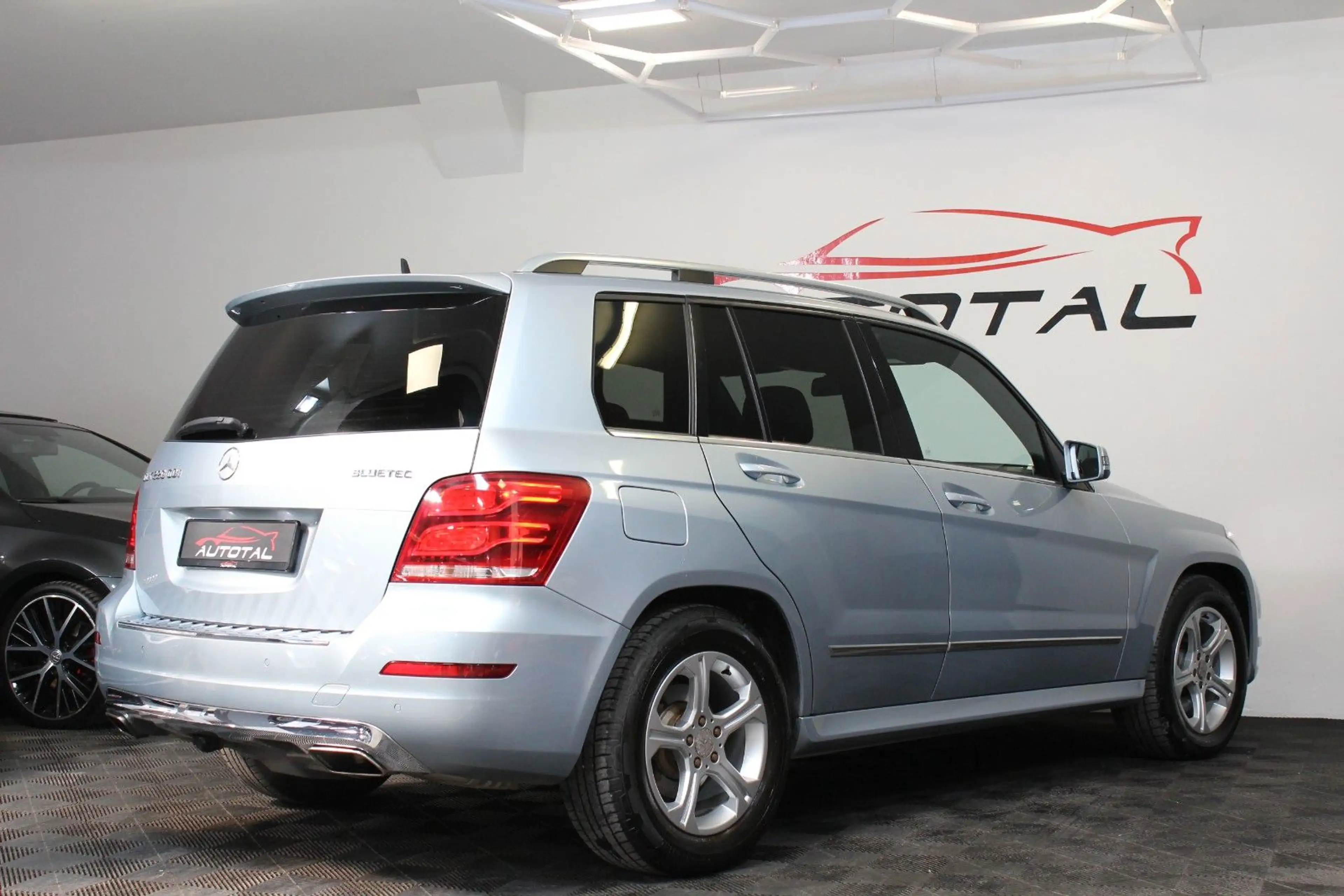 Mercedes-Benz GLK 220 CDI BlueTec*4Matic*Automatik*LED*Leder* — photo 12