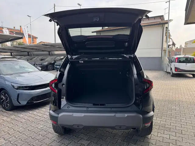 Dacia Duster view 10