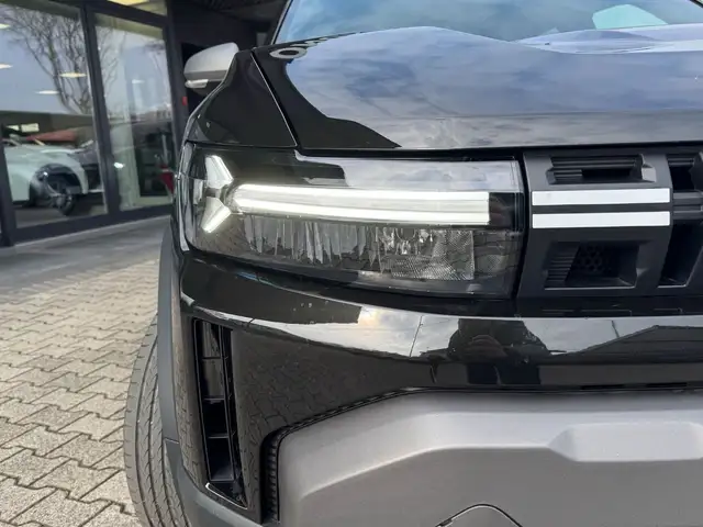 Dacia Duster view 11