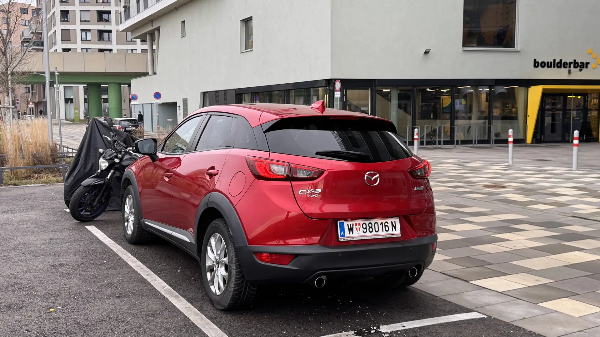 Mazda CX-3 CD105 AWD Revolution Aut. Rot - 2
