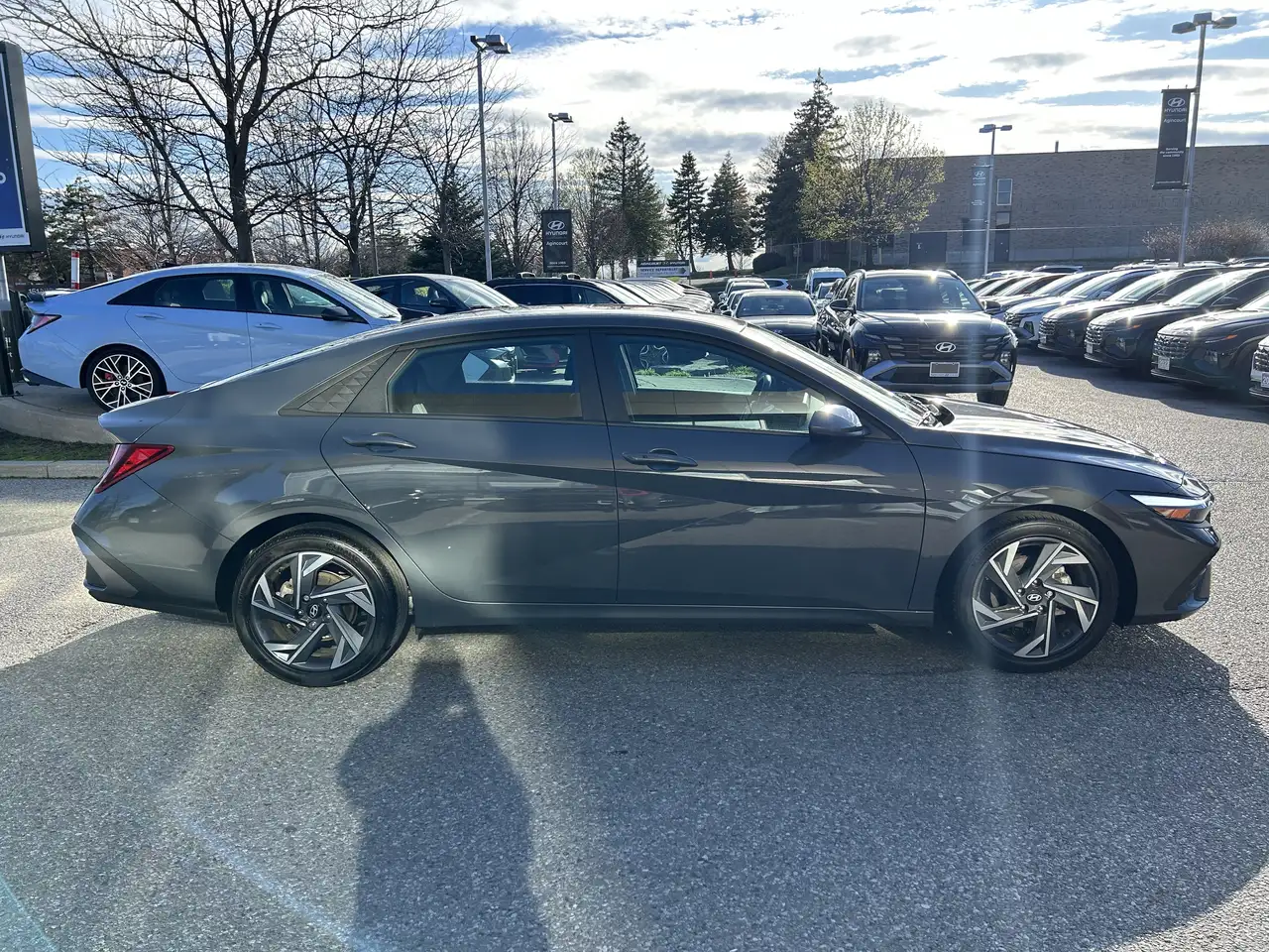 Hyundai ELANTRA снимка Hyundai ELANTRA