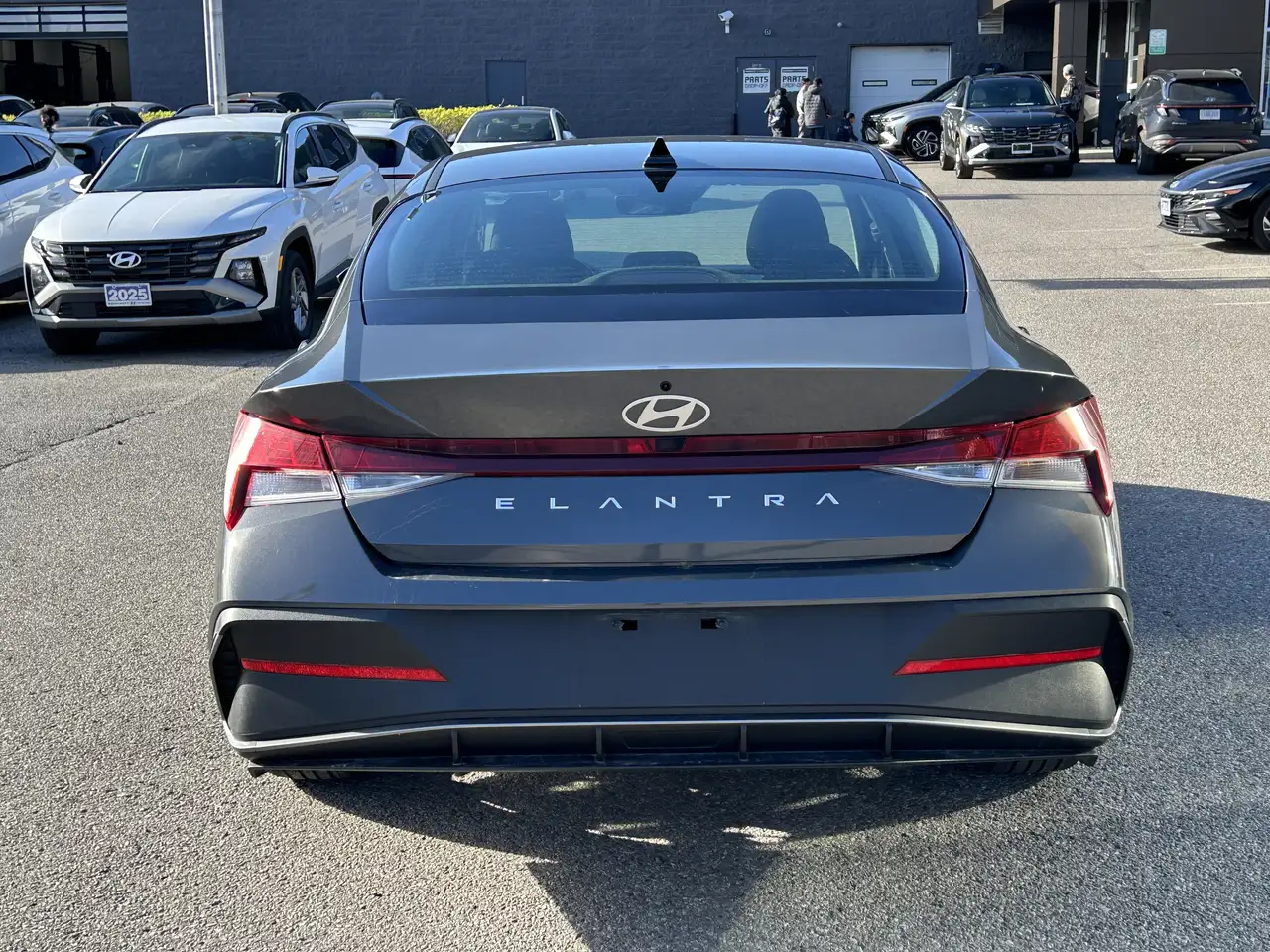 Hyundai ELANTRA снимка Hyundai ELANTRA