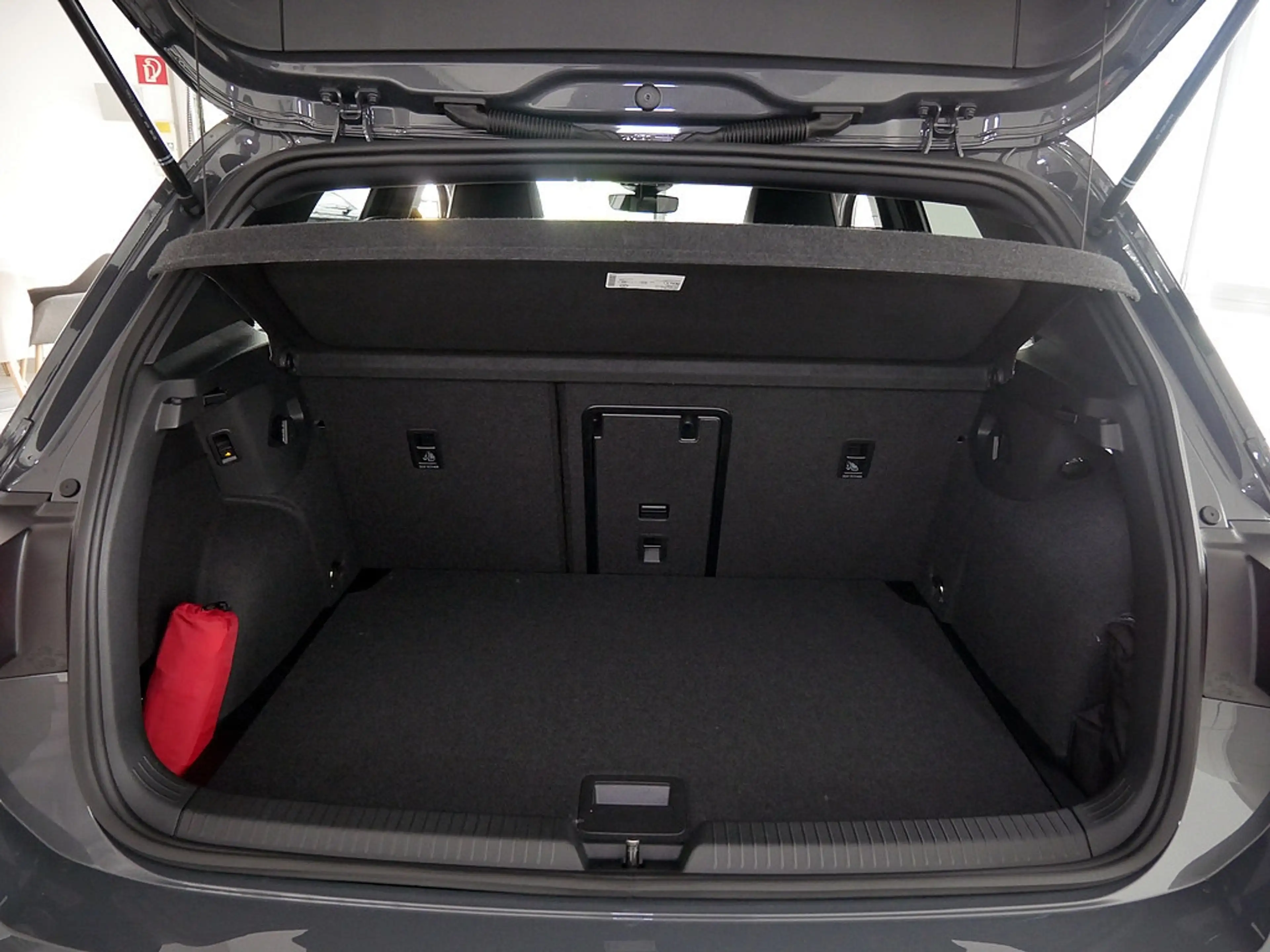 Volkswagen Golf R -Line 1,5 l eTSI OPF 110 kW (150 PS) 7-Gang-Doppe — photo 13