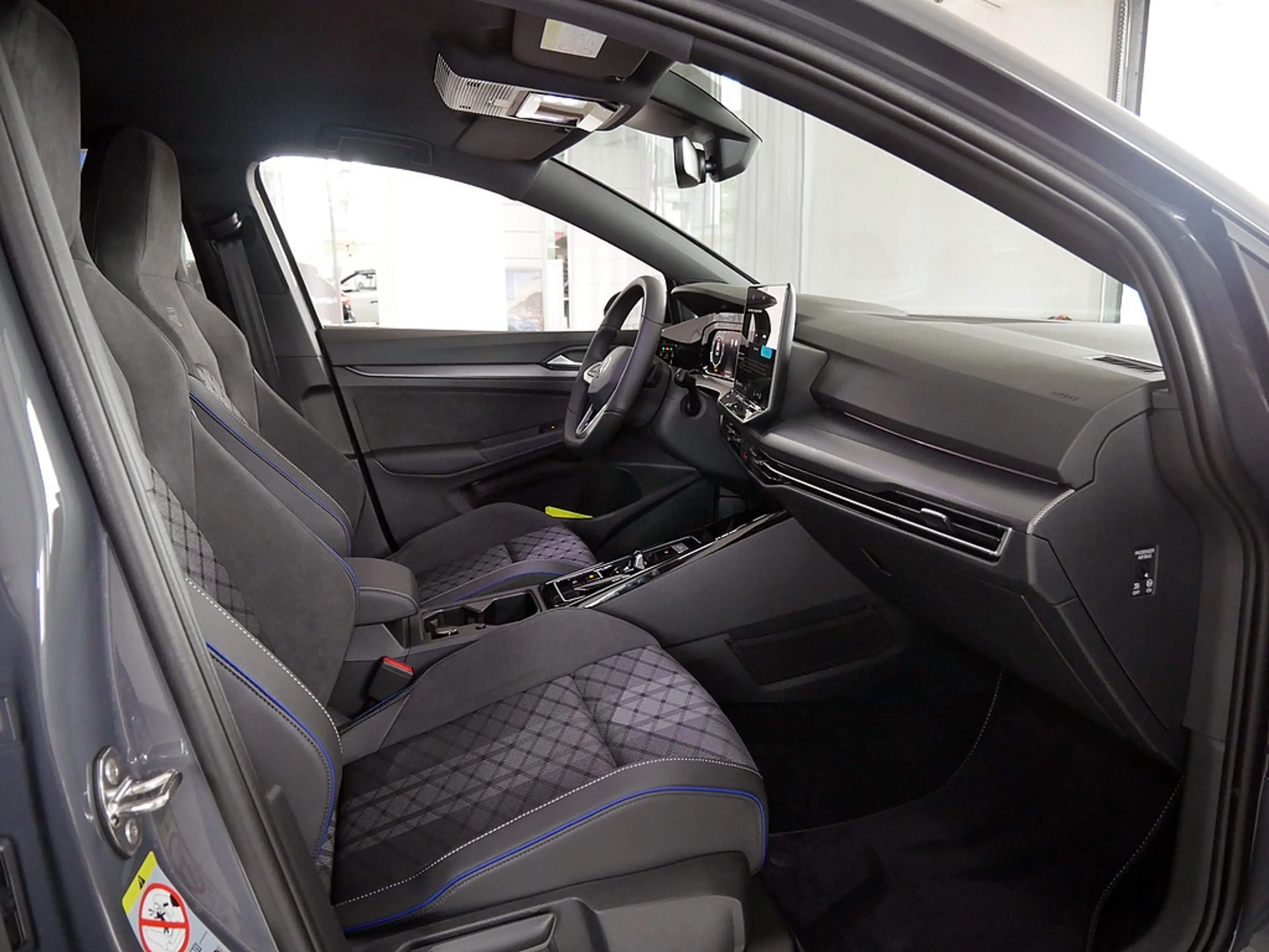 Volkswagen Golf R -Line 1,5 l eTSI OPF 110 kW (150 PS) 7-Gang-Doppe — photo 9