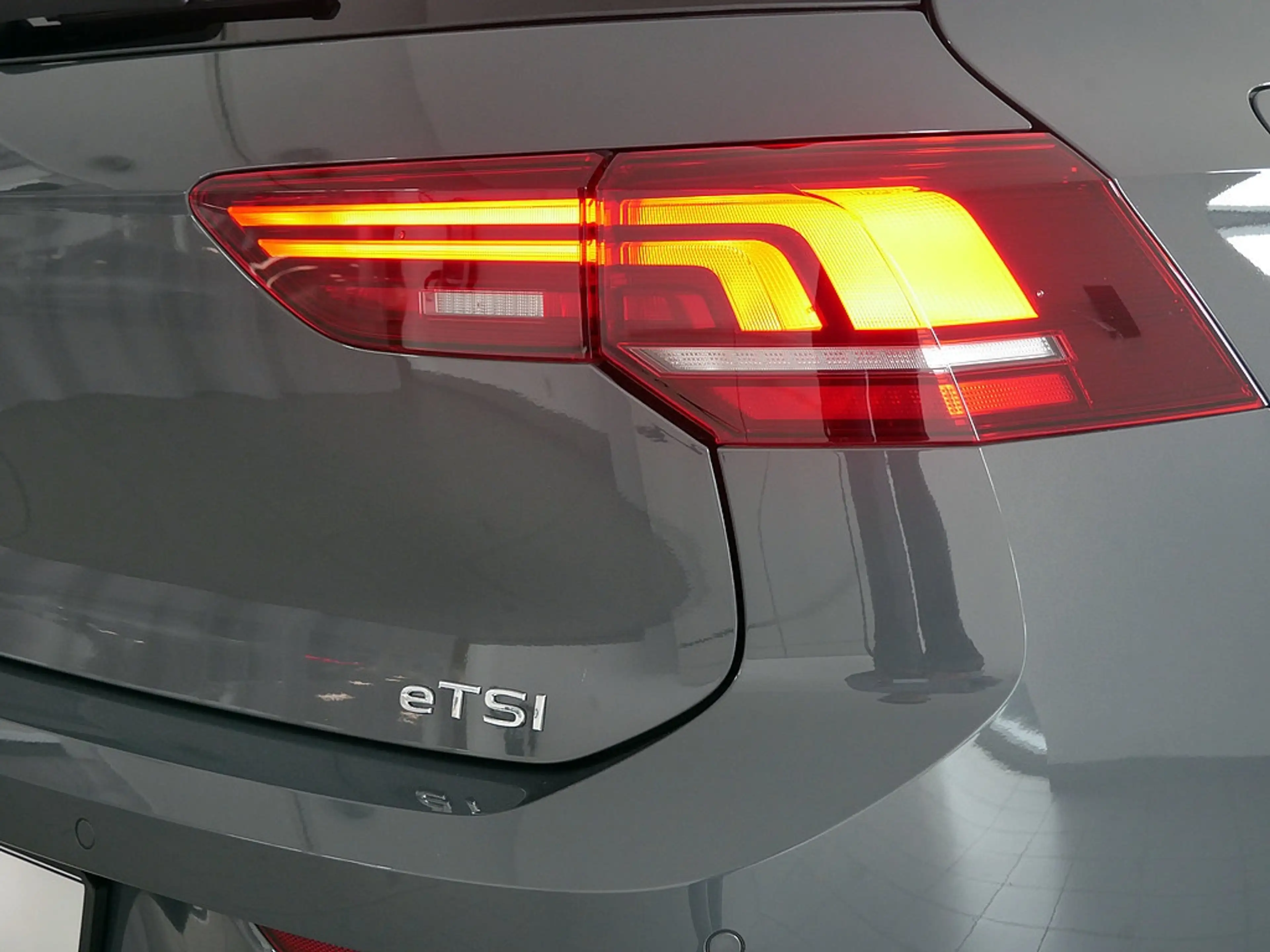Volkswagen Golf R -Line 1,5 l eTSI OPF 110 kW (150 PS) 7-Gang-Doppe — photo 6