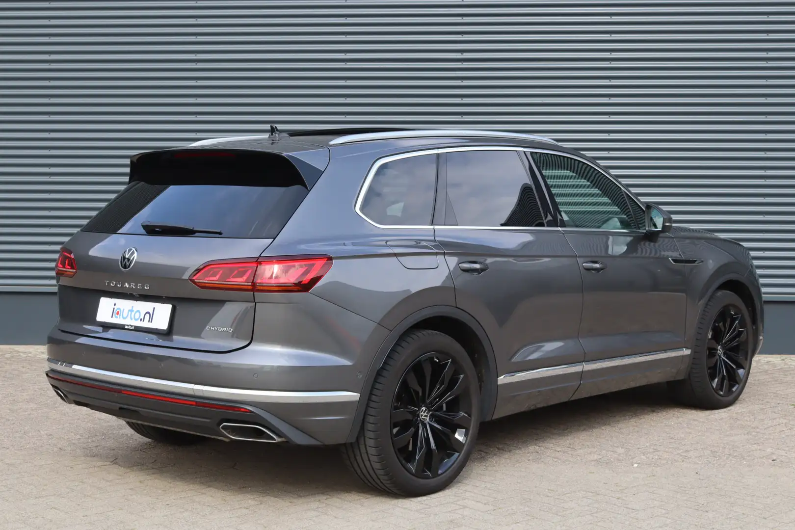 Volkswagen Touareg 3.0 TSi eHybrid Elegance Pano/Leder/IQ.Light/Camer Gris - 2