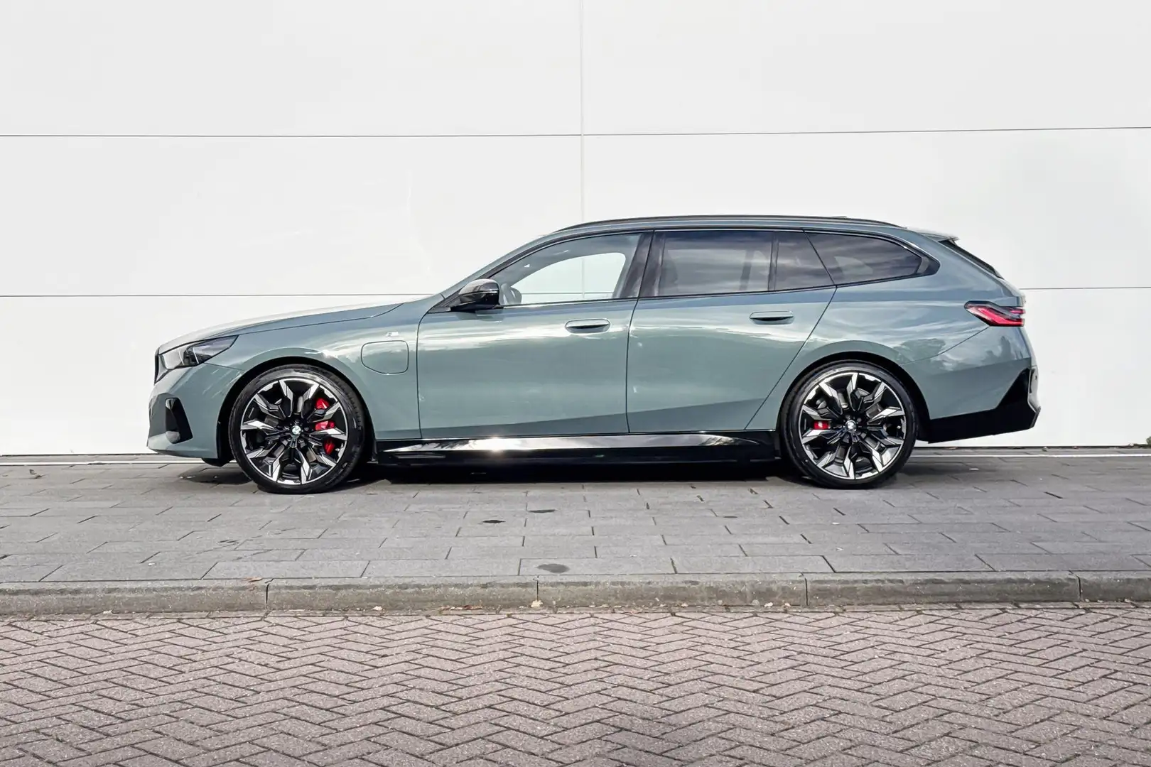 BMW 550 5 Serie Touring 550e xDrive Vert - 2