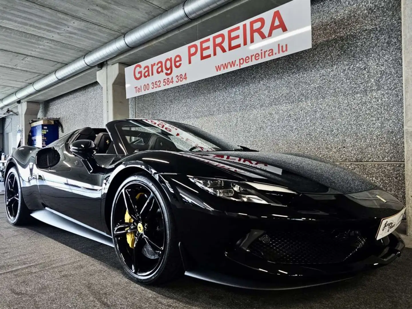 Ferrari 296 GTS LIFT HEAD UP 1 HAND Noir - 1