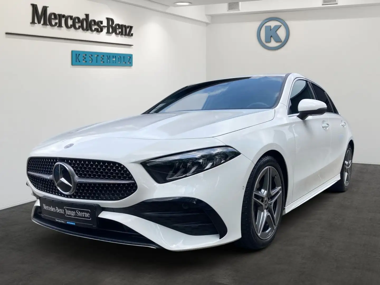 Mercedes-Benz A 200 AMG+STANDHZG+KEYLESS+KAMERA+TOTWINKEL+DAB Blanc - 2