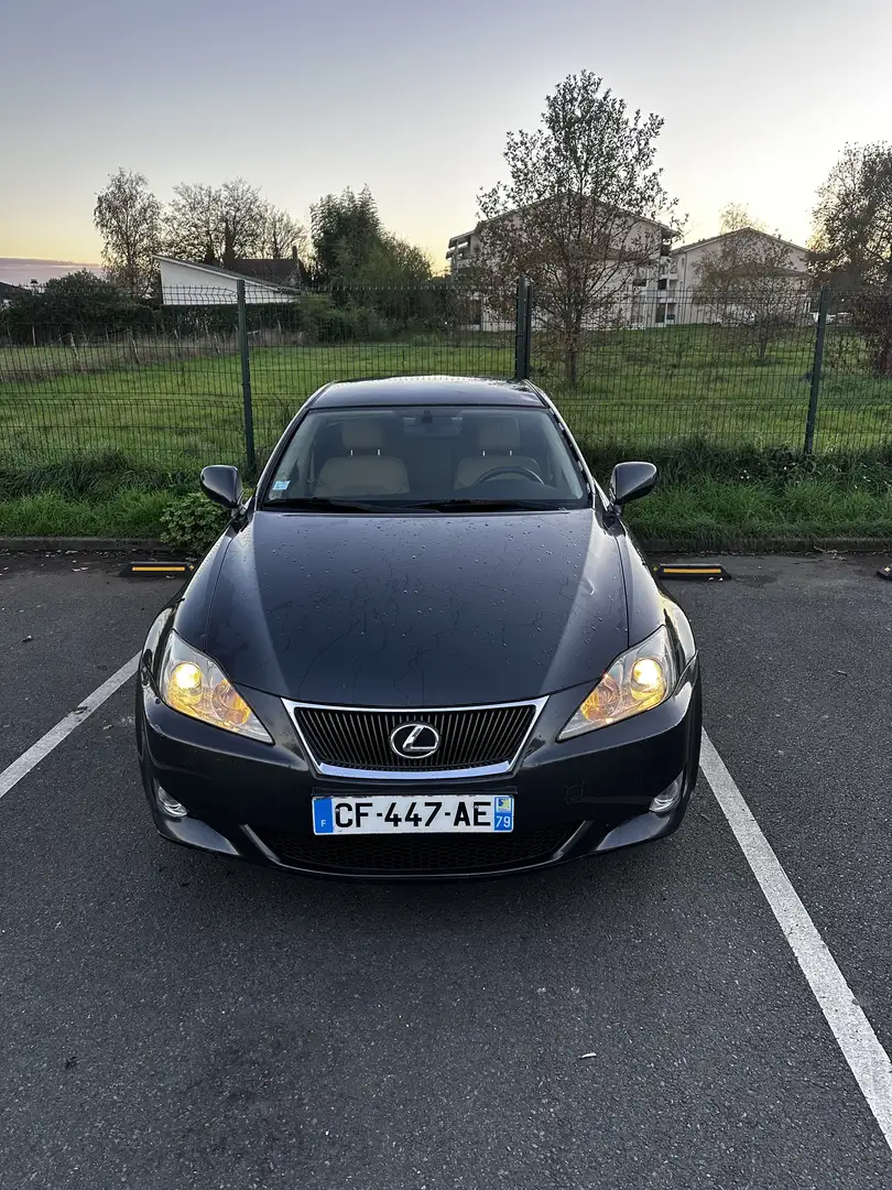 Lexus IS 220d DPNR Luxury Line - 1