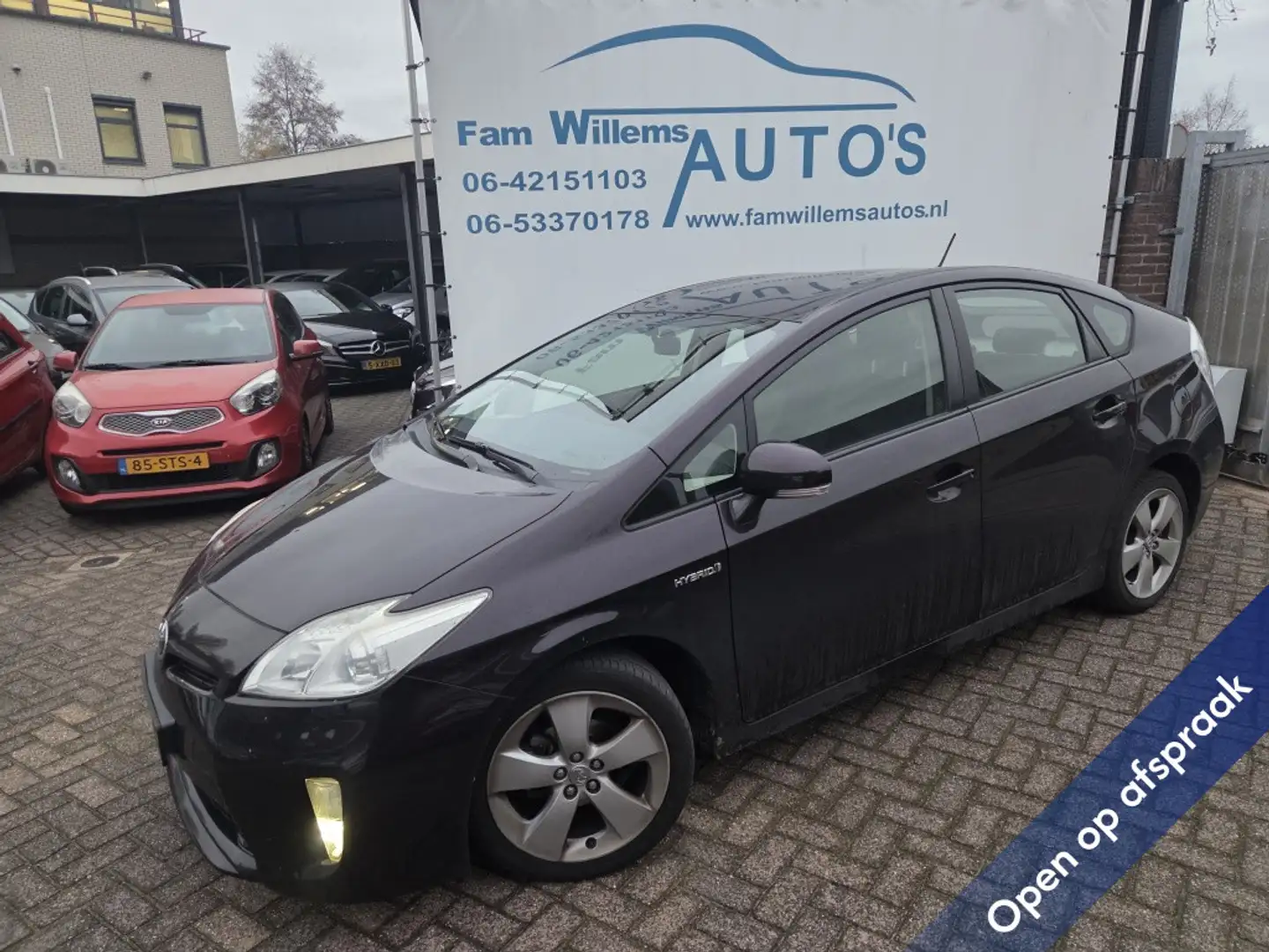 Toyota Prius 1.8 Business Black - 1