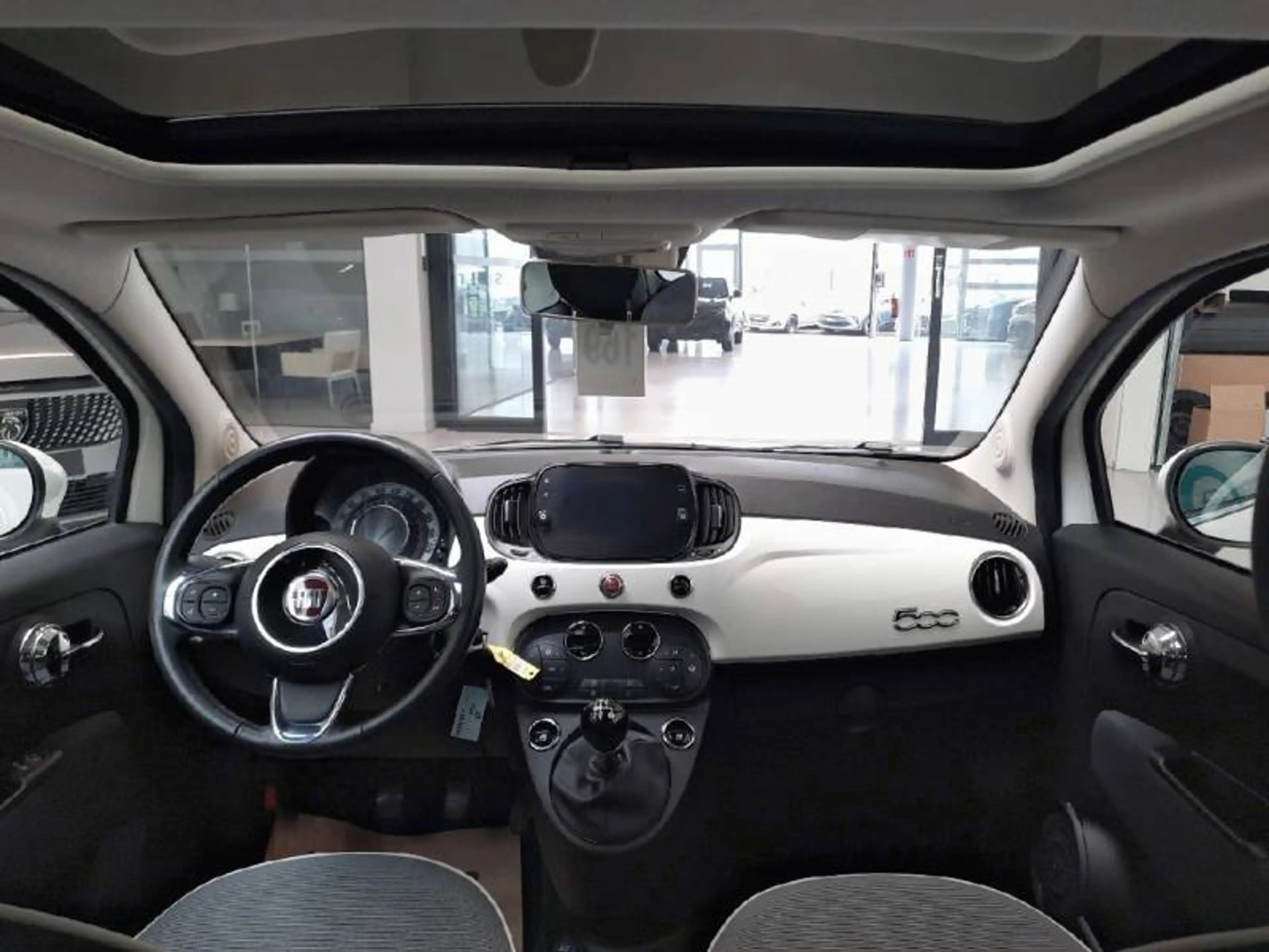 Fiat 500 2 1.2 8v 69hp Lounge — photo 8
