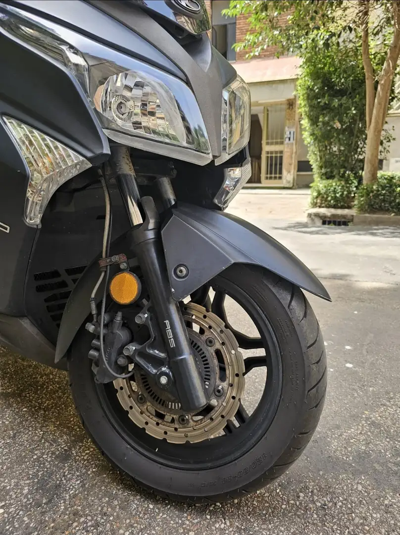 Kymco X-Town 300 i Nero - 2
