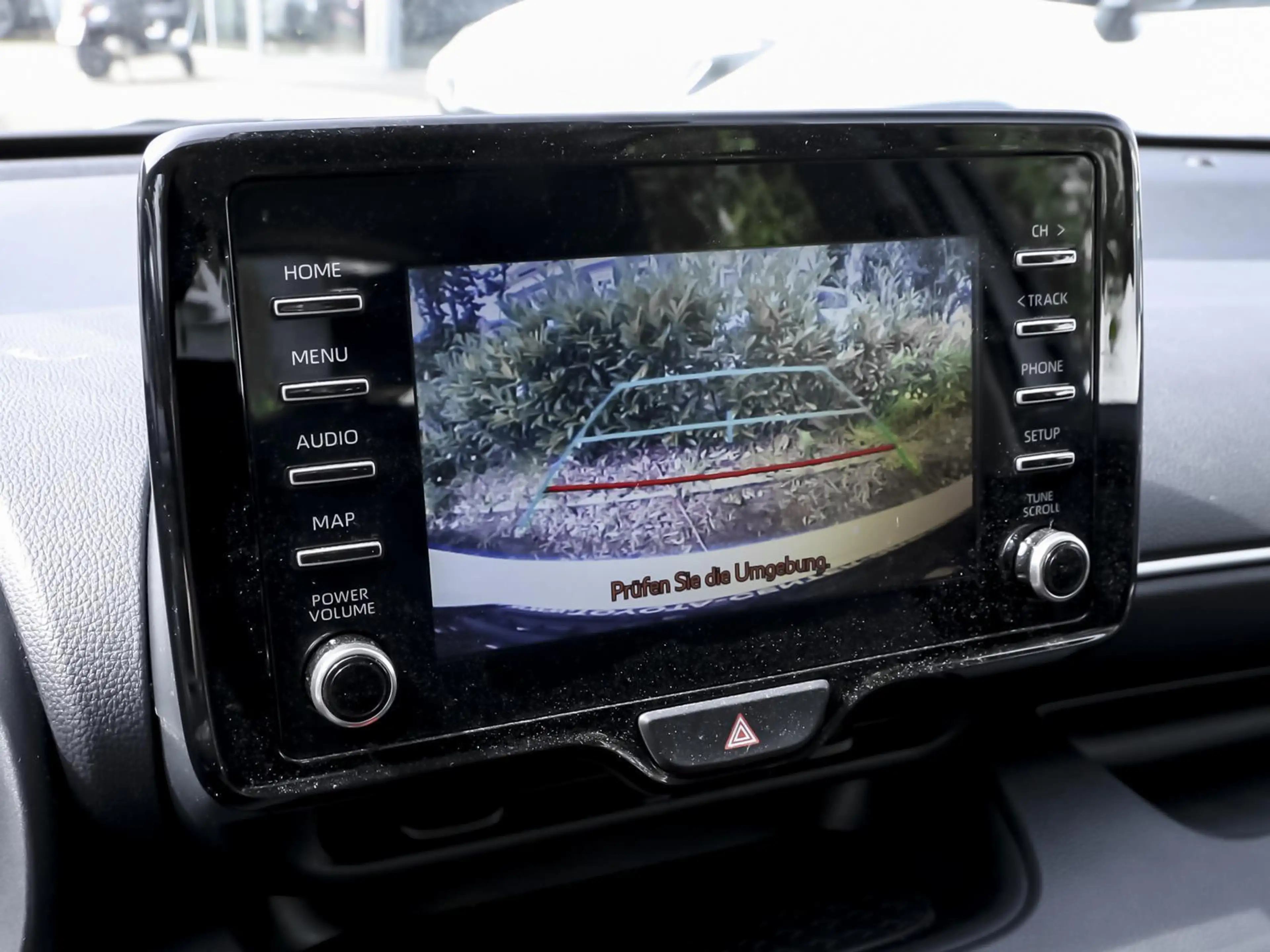 Toyota Yaris 1.5 Hybrid Club Comfort Paket SHZ SmartKey — photo 14