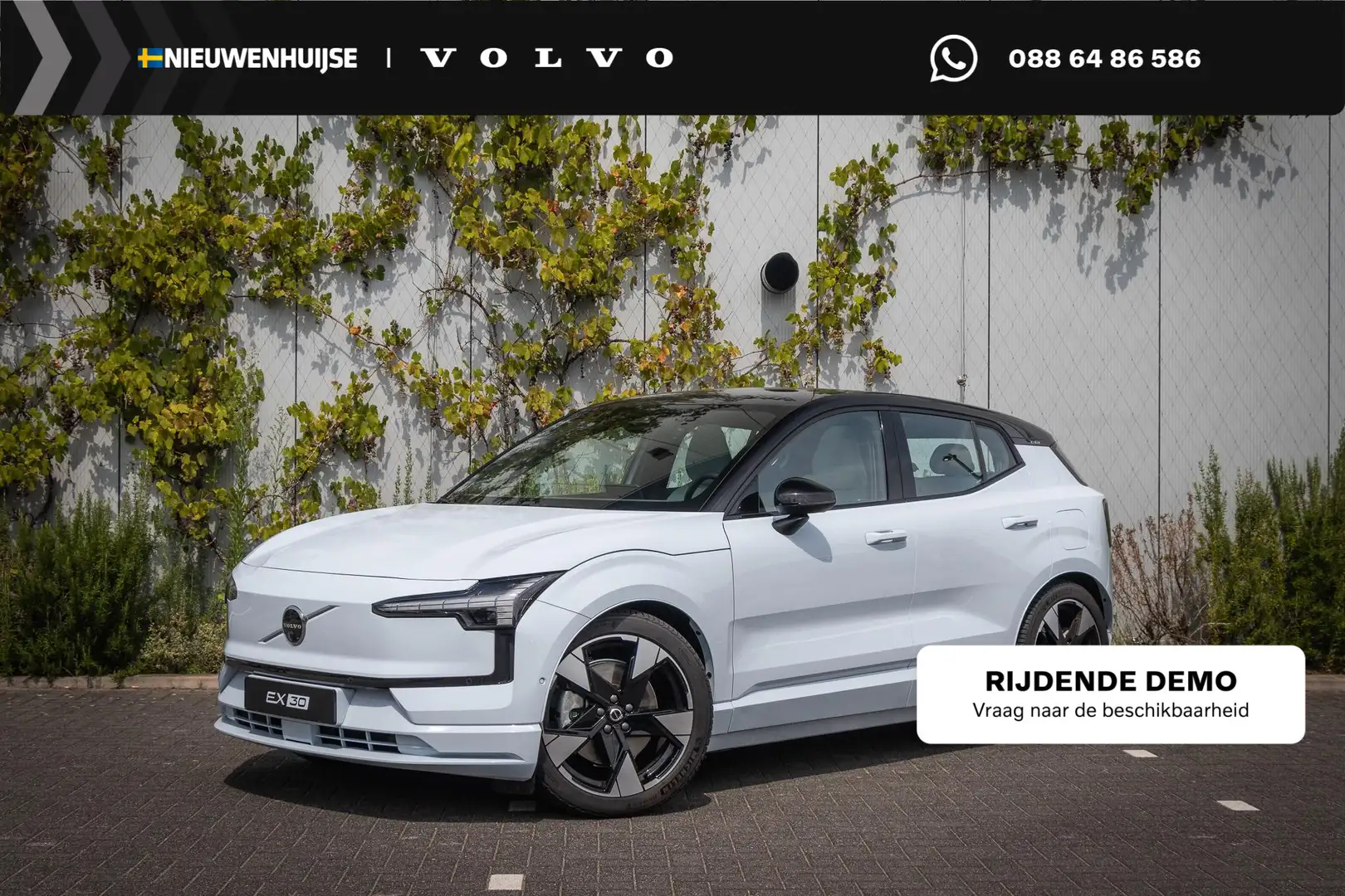 Volvo EX30 Twin Motor Performance 69 kWh Ultra | Sport editio Blau - 1