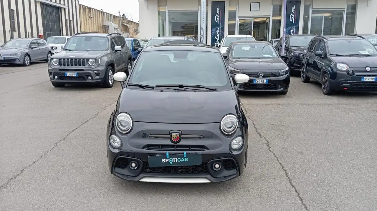 Abarth 695 2021