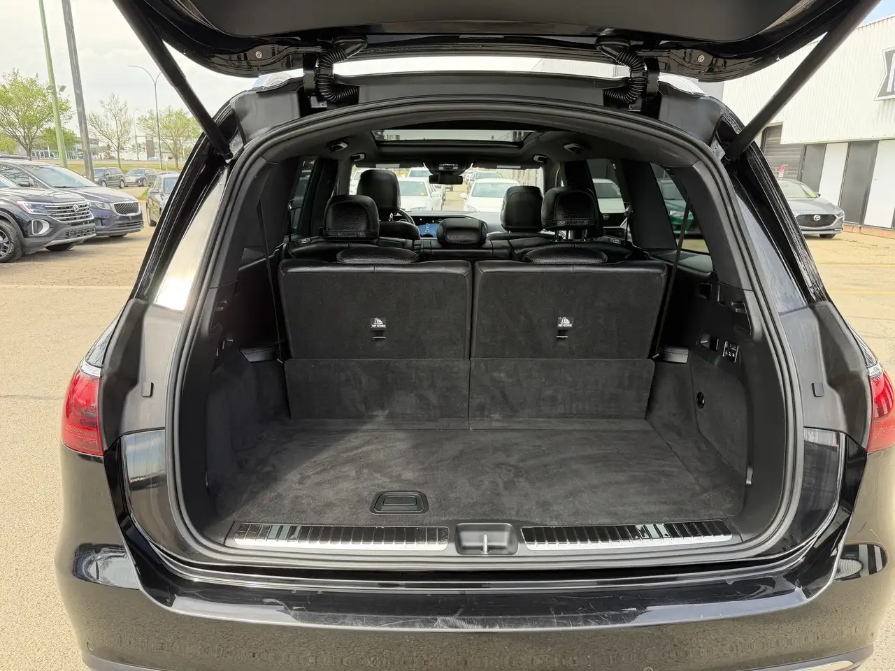 Mercedes-Benz GLS снимка Mercedes-Benz GLS