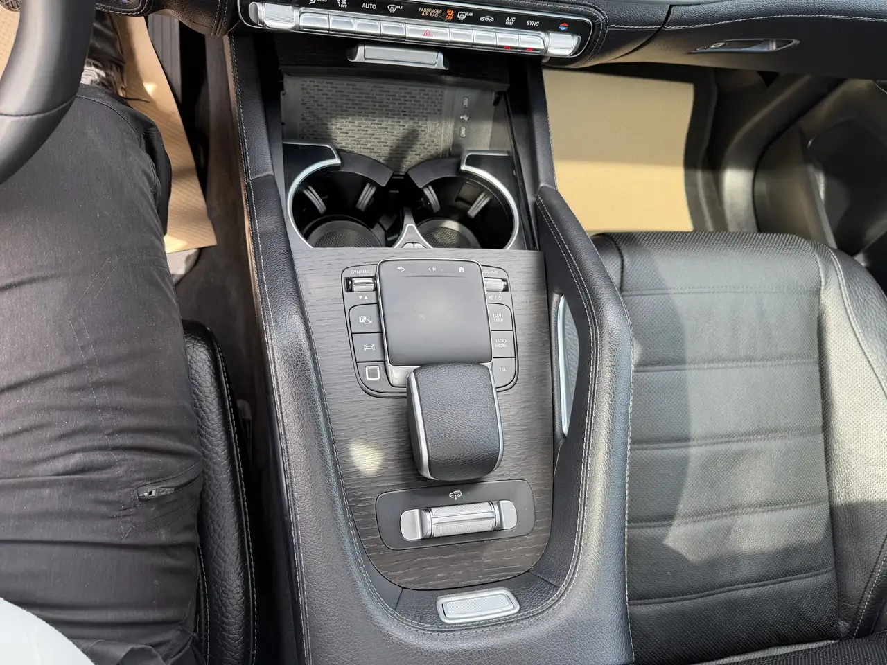 Mercedes-Benz GLS снимка Mercedes-Benz GLS