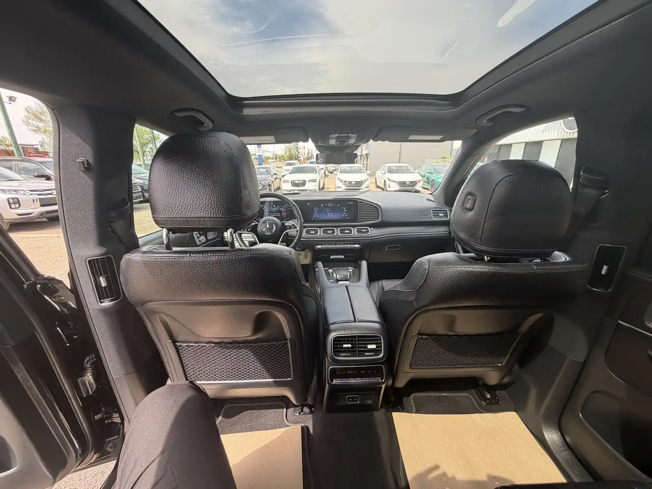 Mercedes-Benz GLS снимка Mercedes-Benz GLS
