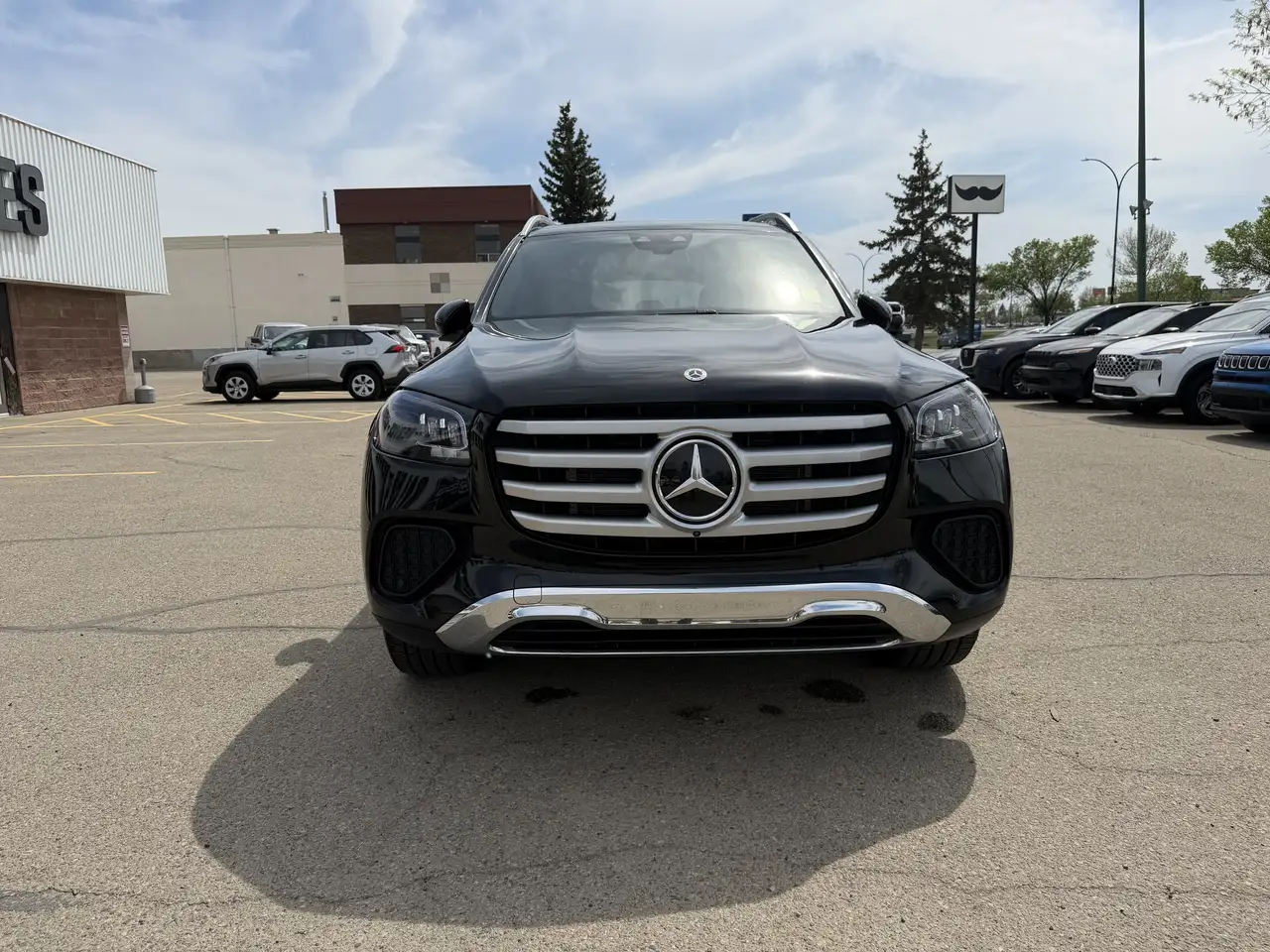 Mercedes-Benz GLS снимка Mercedes-Benz GLS