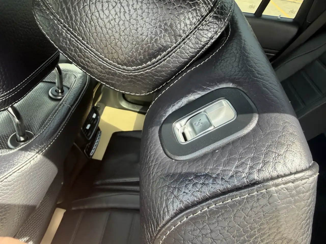 Mercedes-Benz GLS снимка Mercedes-Benz GLS