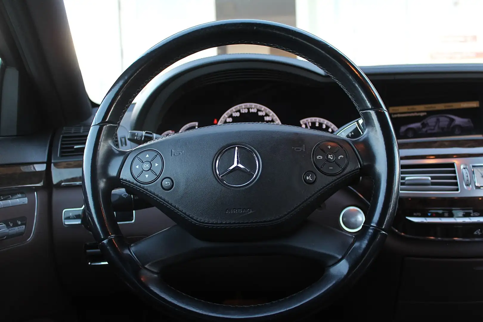 Mercedes-Benz S 500 4MATIC Aut. Silber - 2