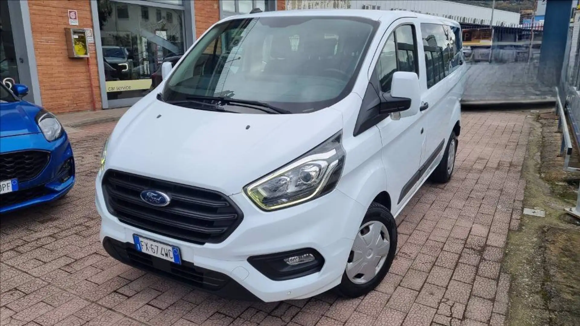 Ford Transit Custom 320 2.0 tdci 130cv Trend combi L1H1 auto E6.2 Blanc - 1