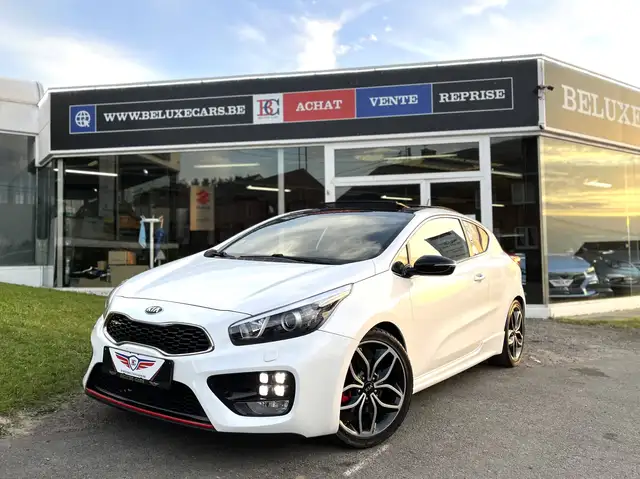 Kia Ceed / cee'd GT 1.6 T-GDi*TOIT-OUVRANT*XENON*CAMERA*GPS*CUIR*