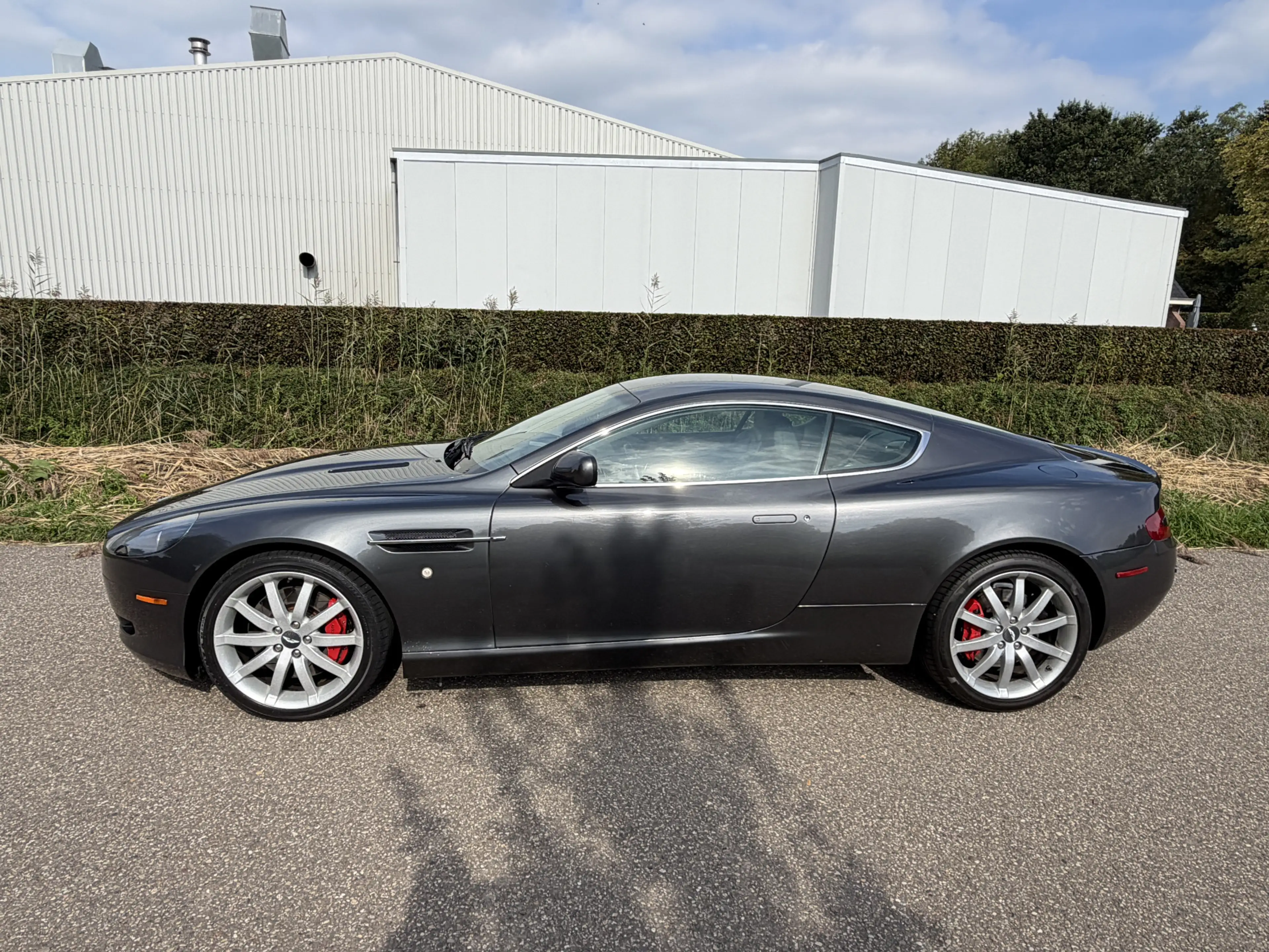 Aston Martin DB9 5.9 V12 Touchtronic / AUTOMAAT / LEER / NAVI / 85d — photo 12