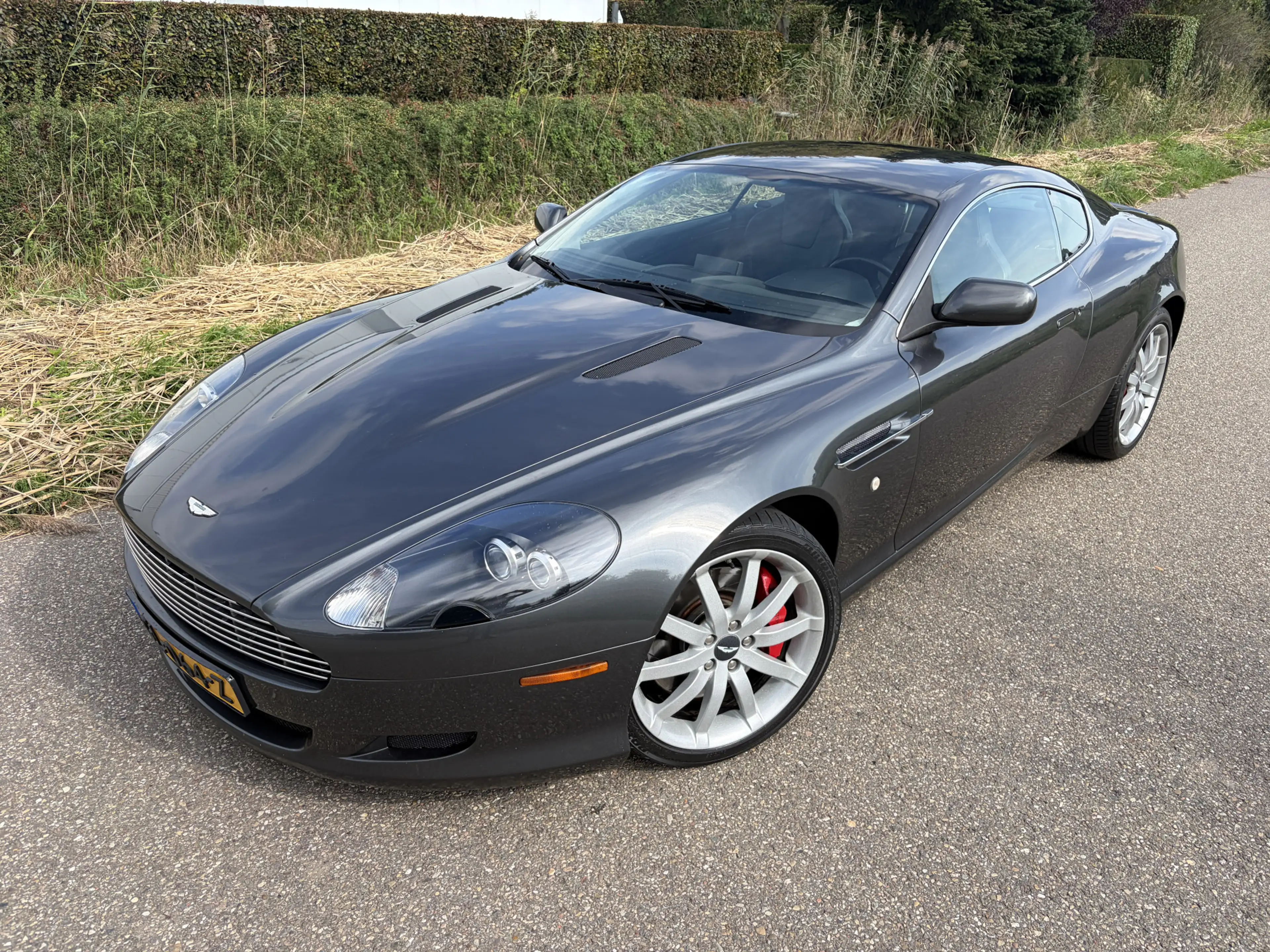 Aston Martin DB9 5.9 V12 Touchtronic / AUTOMAAT / LEER / NAVI / 85d — photo 2