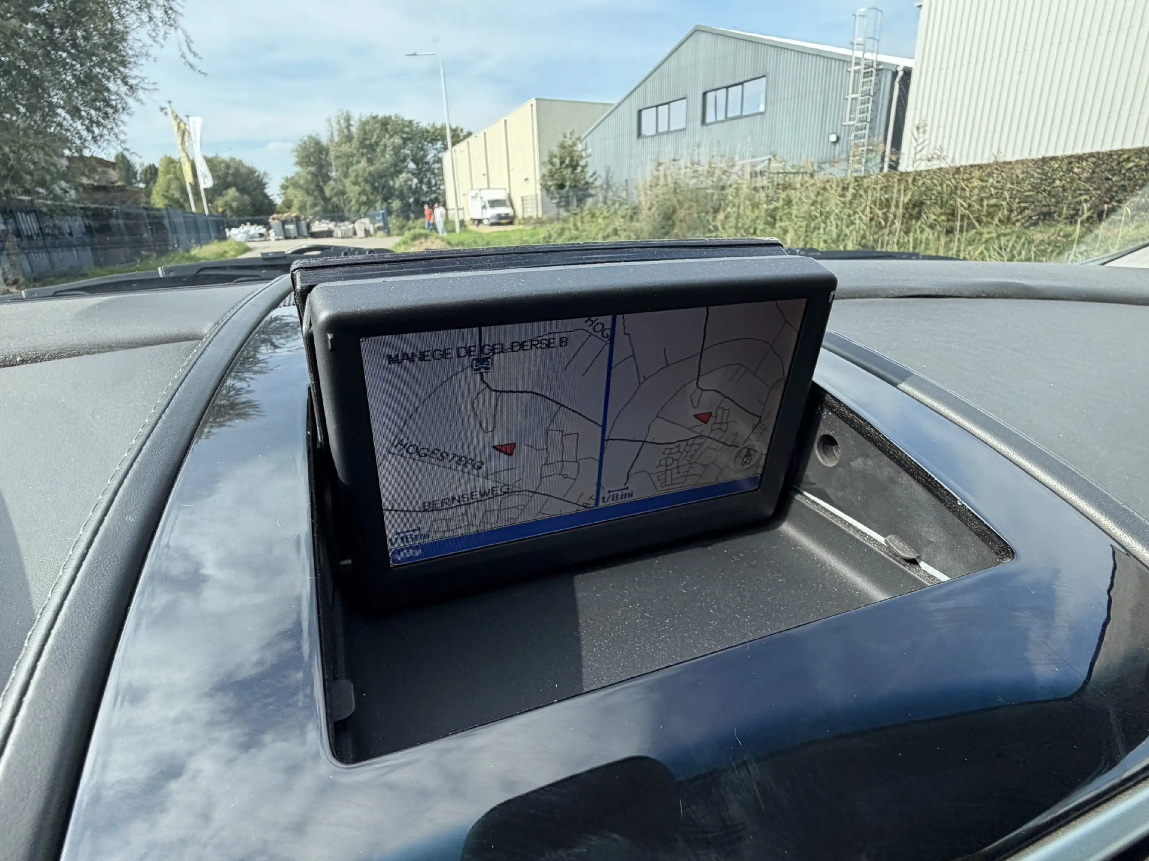 Aston Martin DB9 5.9 V12 Touchtronic / AUTOMAAT / LEER / NAVI / 85d — photo 8