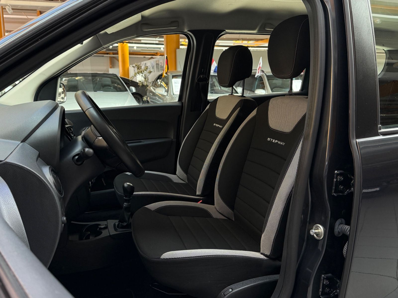 Dacia Lodgy Stepway|5-Sitzer|SHZ|PDC|Kamera|Klima|Navi — photo 11