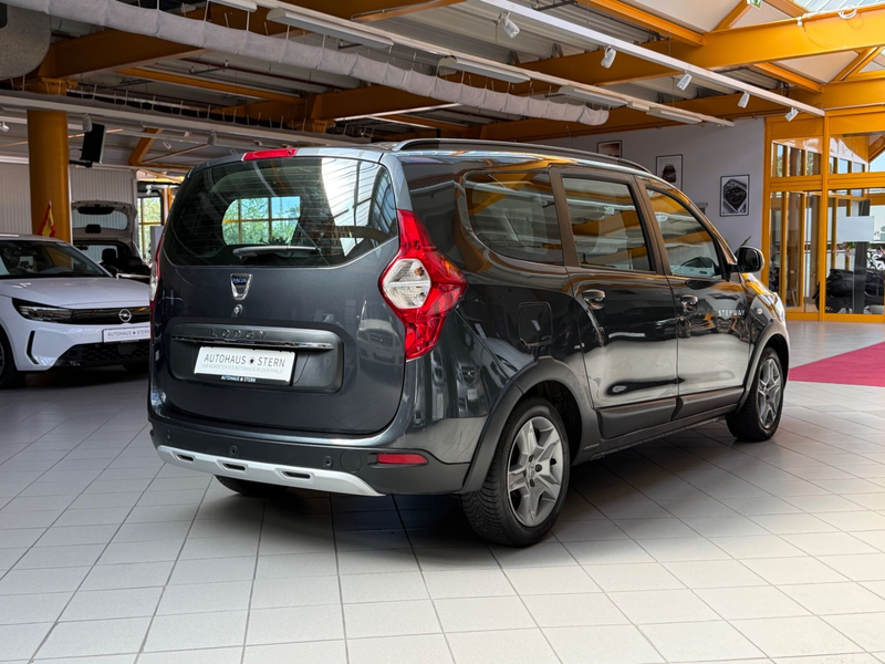 Dacia Lodgy Stepway|5-Sitzer|SHZ|PDC|Kamera|Klima|Navi — photo 6