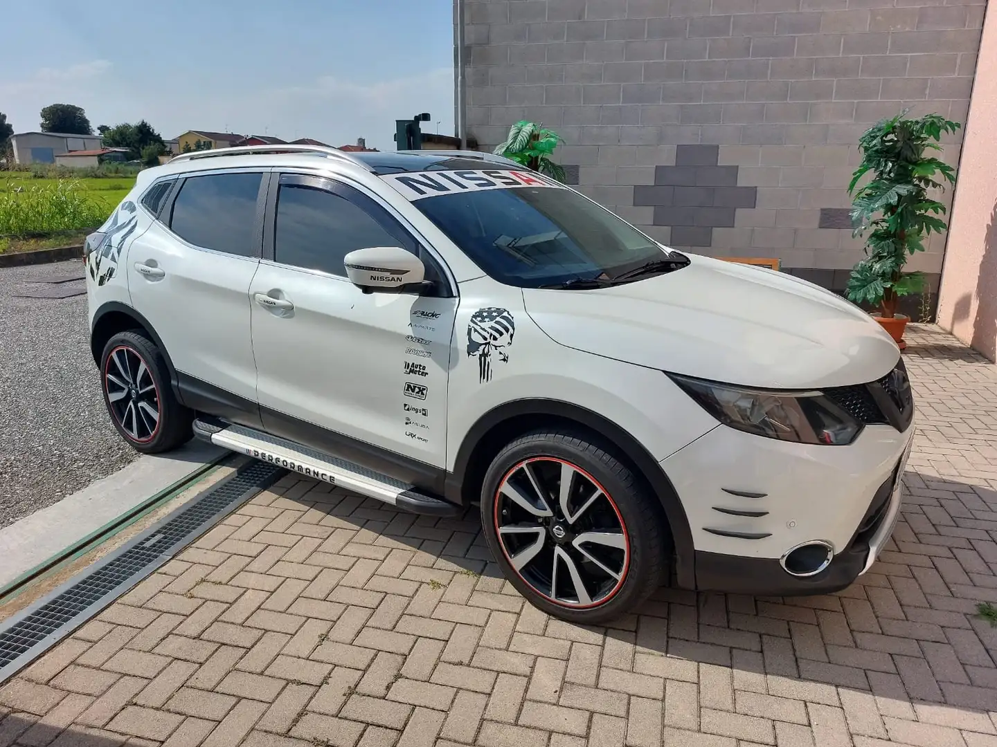 Nissan Qashqai 1.6 dci Tekna 2wd 130cv XTronic E6 Bianco - 1