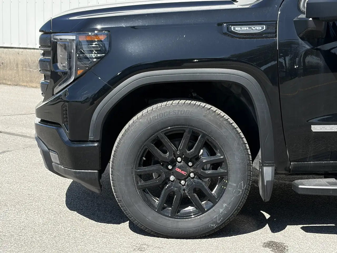 GMC Sierra 1500 снимка GMC Sierra 1500