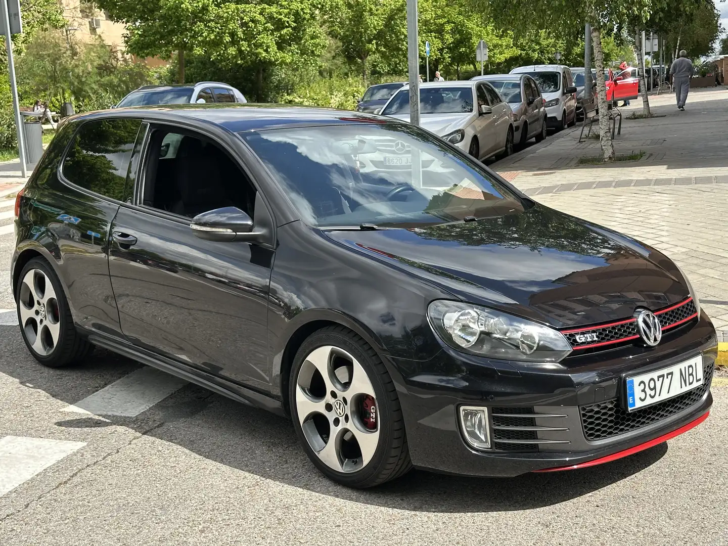 Volkswagen Golf GTI 2.0 TSI - 2
